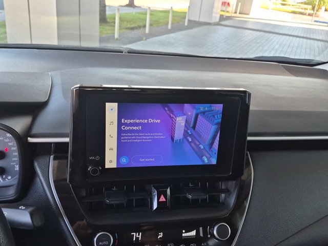 Used 2025 Toyota Corolla LE FWD image 21