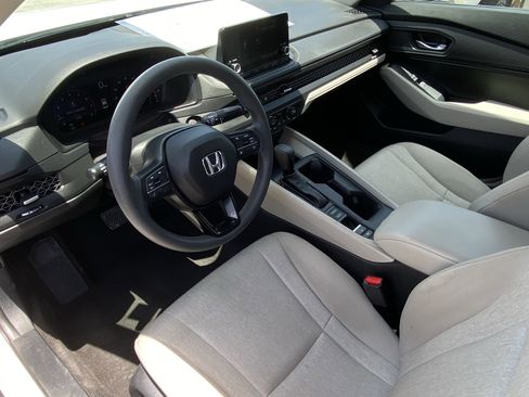 Used 2024 Honda Accord EX image 25