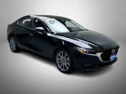 Used 2025 MAZDA MAZDA3 s FWD image 3