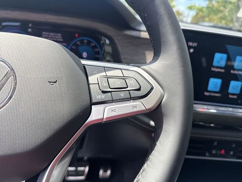 New 2026 Volkswagen Atlas SEL Premium R-Line image 24