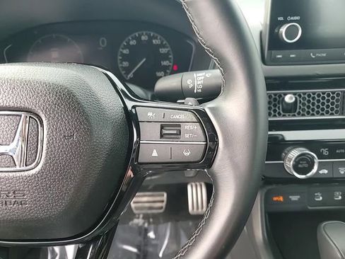 Used 2025 Honda Civic Sport image 17