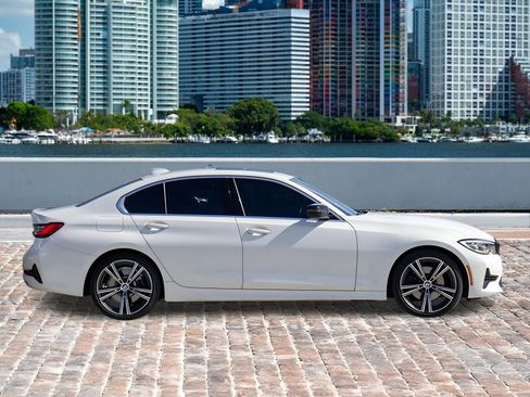 Used 2021 BMW 330i Sedan w/ Convenience Package image 10