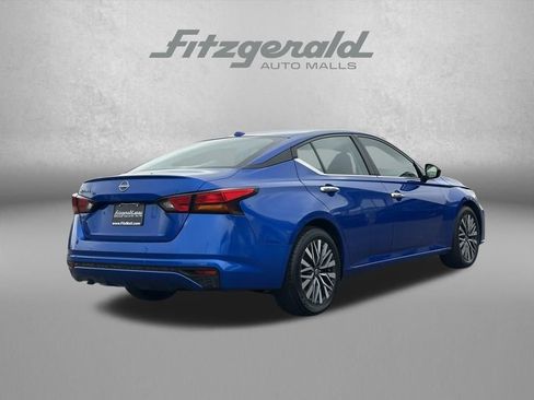 Used 2025 Nissan Altima 2.5 SV image 5