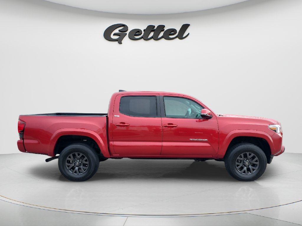 Certified 2023 Toyota Tacoma SR5 AWD/4WD image 4