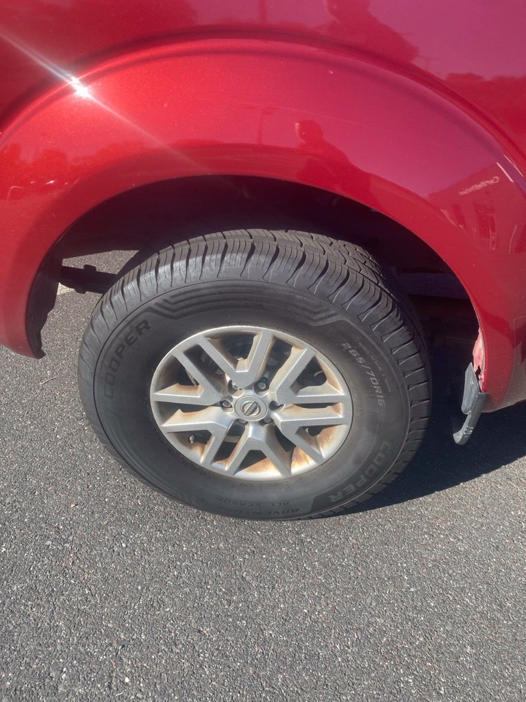 Used 2014 Nissan Frontier SV w/ SV Value Truck Package RWD image 9