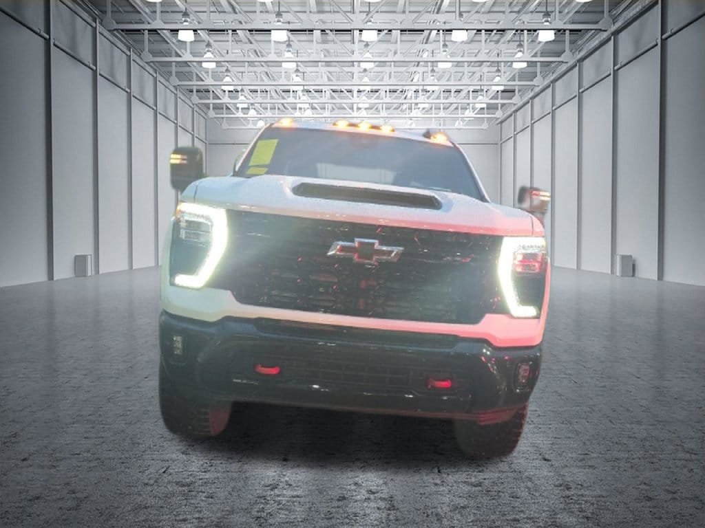 Certified 2026 Chevrolet Silverado 2500 ZR2 AWD/4WD image 12
