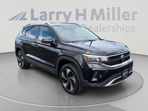 Used 2024 Volkswagen Taos SE AWD/4WD image 7