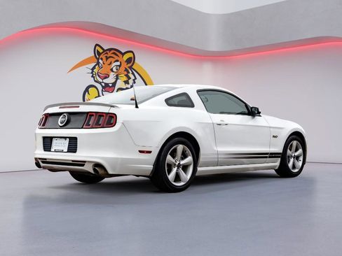 Used 2014 Ford Mustang GT Premium image 5