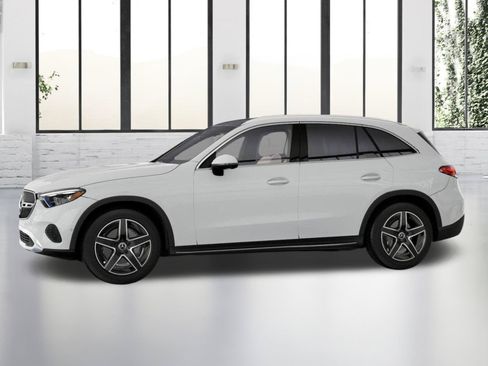 Used 2026 Mercedes-Benz GLC 300 4MATIC image 36