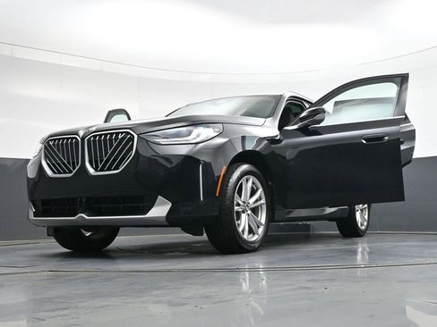 Used 2025 BMW X3 xDrive30i w/ Convenience Package image 44