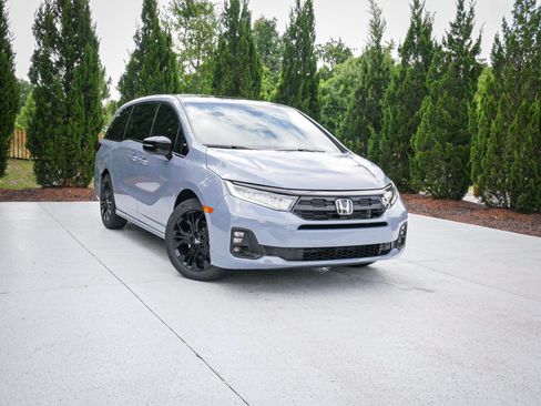 New 2026 Honda Odyssey Sport-L image 2