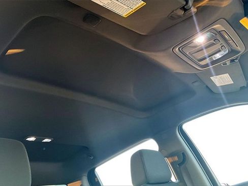 Used 2021 Chevrolet Silverado 1500 RST image 28