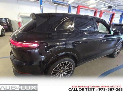 Used 2019 Porsche Cayenne S AWD/4WD image 10