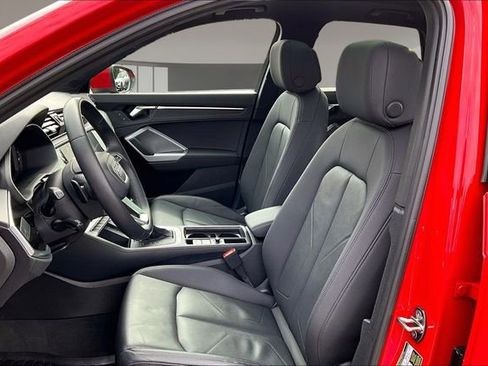 Used 2022 Audi Q3 2.0T Premium image 21