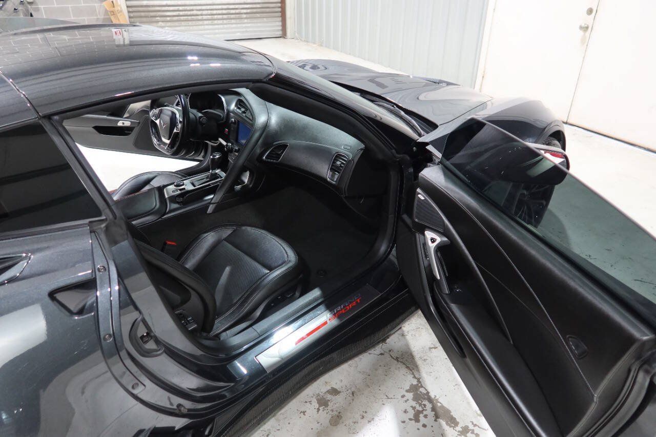 Used 2017 Chevrolet Corvette Grand Sport RWD image 12