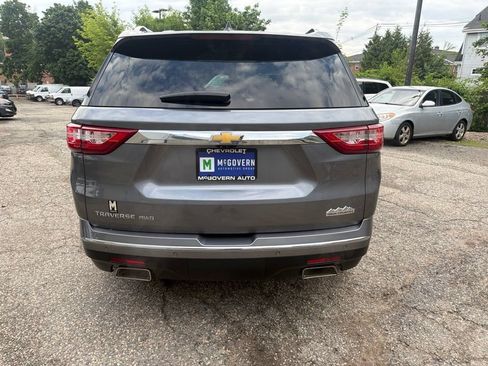 Used 2021 Chevrolet Traverse High Country w/ LPO, Floor Liner Package AWD/4WD image 5