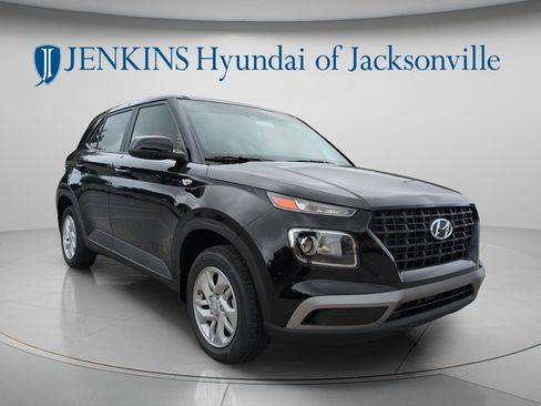 New 2026 Hyundai Venue SE FWD image 9