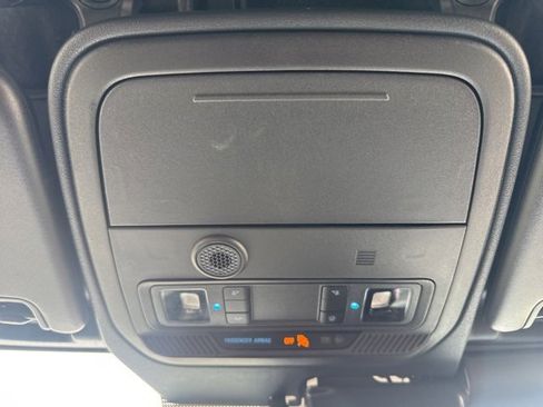 Used 2025 Ford Bronco Outer Banks image 40