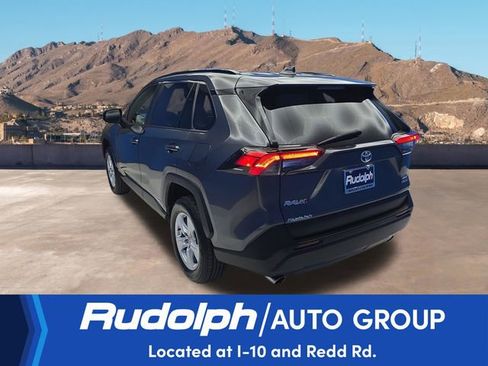 Used 2021 Toyota RAV4 XLE w/ Convenience Package AWD/4WD image 3