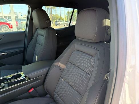 New 2026 Chevrolet Equinox LT w/ Safety and Technology Package FWD image 21