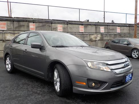 Used 2012 Ford Fusion SE FWD image 1