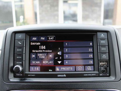 Used 2017 Dodge Grand Caravan SXT w/ Driver Convenience Group image 18