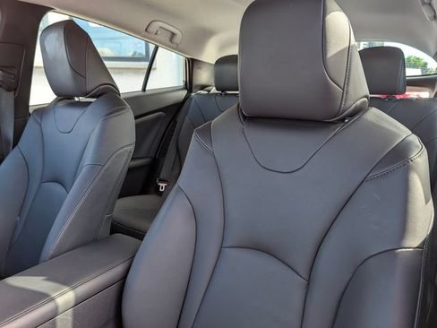 Used 2017 Toyota Prius Prime Advanced FWD image 13