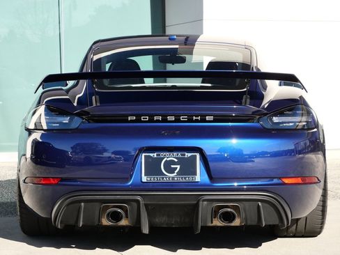 Used 2022 Porsche 718 Cayman GT4 image 6