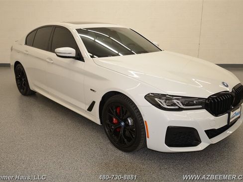 Used 2023 BMW 530e w/ M Sport Package RWD image 7