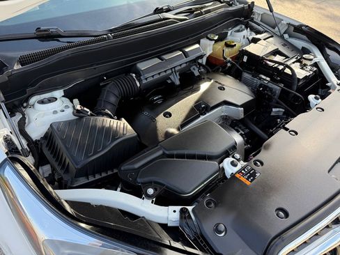 Used 2020 Buick Envision Essence FWD image 36