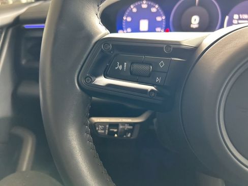 Used 2025 Porsche Macan Electric RWD image 51