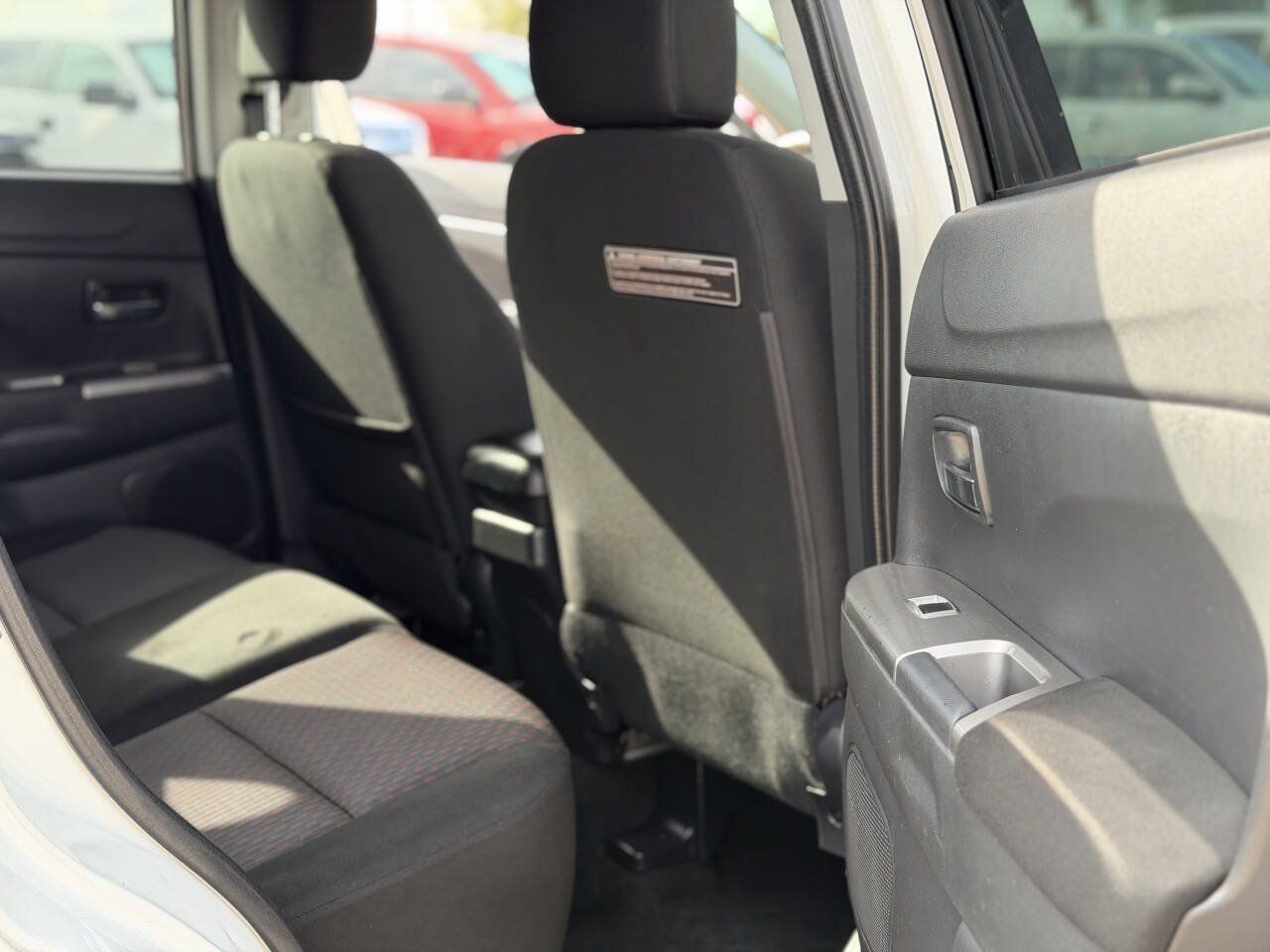 Used 2018 Mitsubishi Outlander Sport ES AWD/4WD image 8