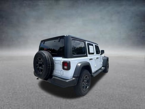 Used 2026 Jeep Wrangler Unlimited Sport AWD/4WD image 7