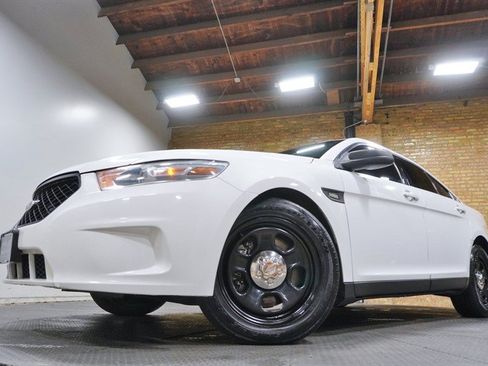 Used 2014 Ford Taurus Police Interceptor AWD image 3