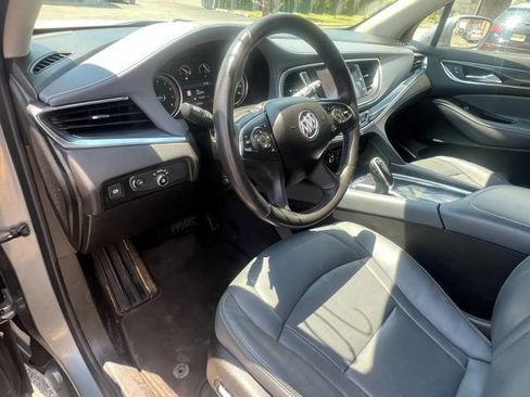 Used 2020 Buick Enclave Premium w/ Sun and Sites Package AWD/4WD image 16