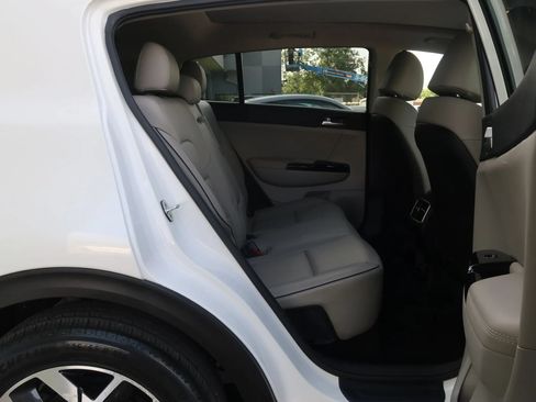 Used 2020 Kia Sportage EX w/ Option Group 15 FWD image 22
