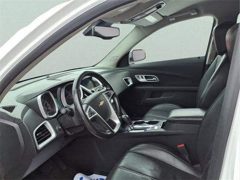 Used 2016 Chevrolet Equinox LTZ w/ Enhanced Convenience Package image 11