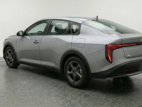 Used 2025 Kia K4 LXS image 6