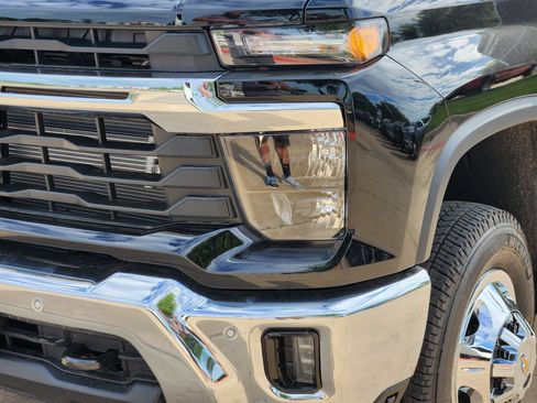 New 2026 Chevrolet Silverado 3500 LT w/ Texas Edition image 17