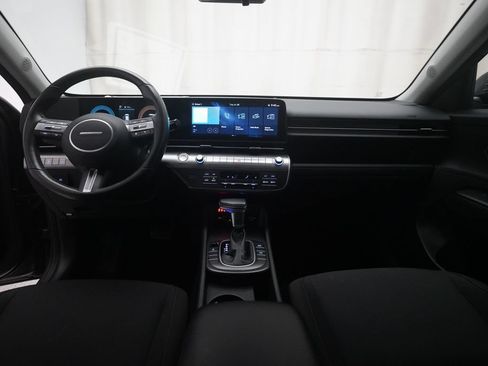 Used 2025 Hyundai Kona SEL AWD/4WD image 5