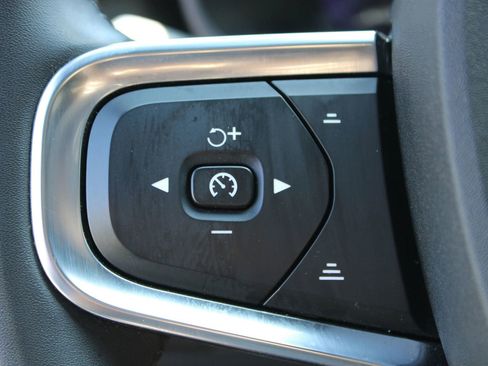 Used 2023 Volvo C40 P8 Recharge Plus w/ Protection Package Premier AWD/4WD image 19