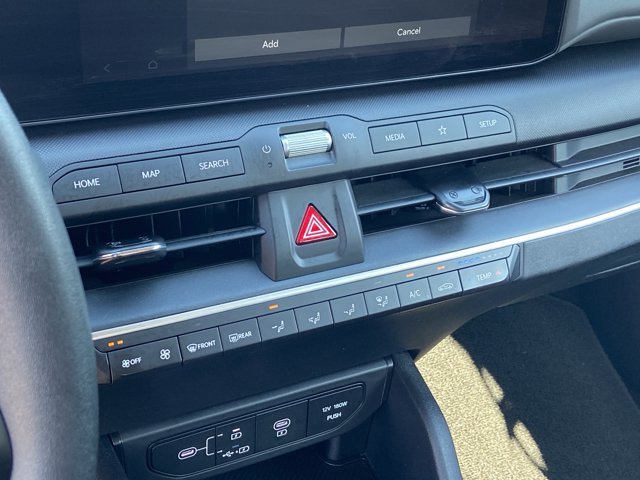 Used 2025 Kia K4 FWD image 39