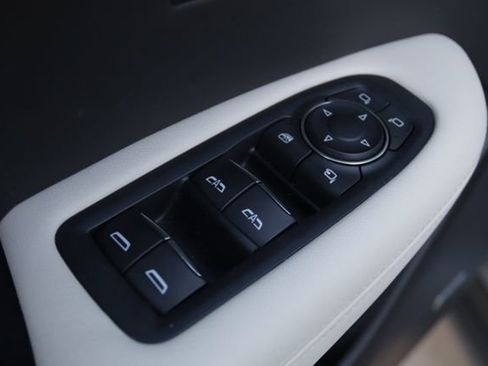 Certified 2023 Cadillac XT6 Sport w/ Technology Package image 23