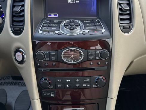 Used 2016 INFINITI QX50 AWD w/ Premium Plus Package image 15