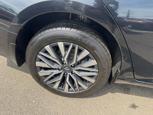 Used 2023 Nissan Altima 2.5 SV AWD/4WD image 19