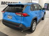 Used 2021 Toyota RAV4 LE image 4