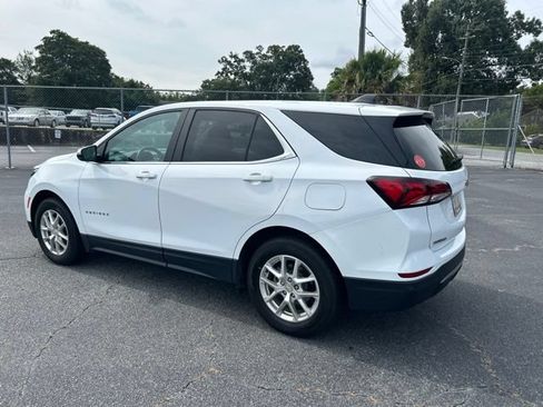 Used 2022 Chevrolet Equinox LT FWD image 3