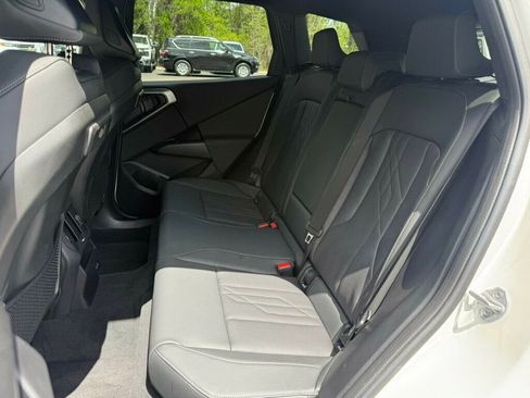 Used 2025 BMW X3 xDrive30i w/ Premium Package image 8