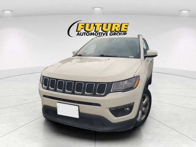 Used 2019 Jeep Compass Latitude FWD image 2