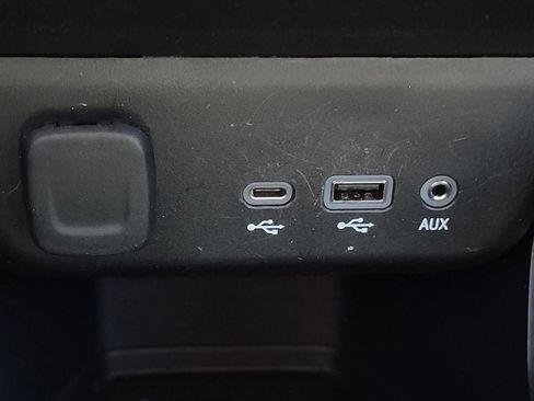 Used 2023 Chevrolet TrailBlazer LS image 25